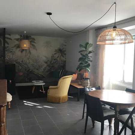 Le Clos Des Marais Nocleg ze śniadaniem 3*